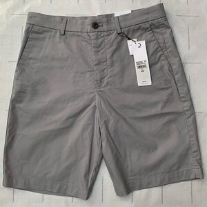 Calvin Klein Men’s Refined Chino Dress Shorts - Gray - Size 30W - Brand New